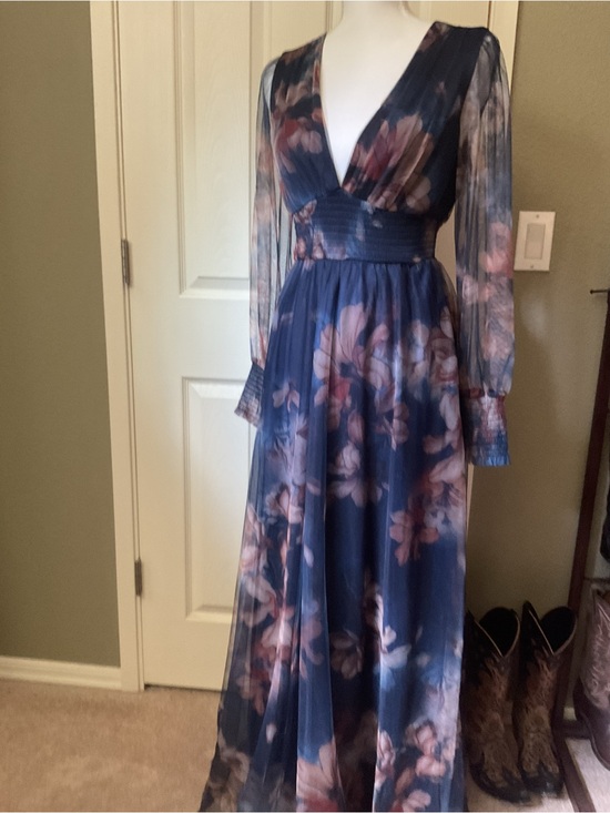 Baltic Born Dresses & Skirts - Baltic Born Navy and Blush Floral Maxi Dress
